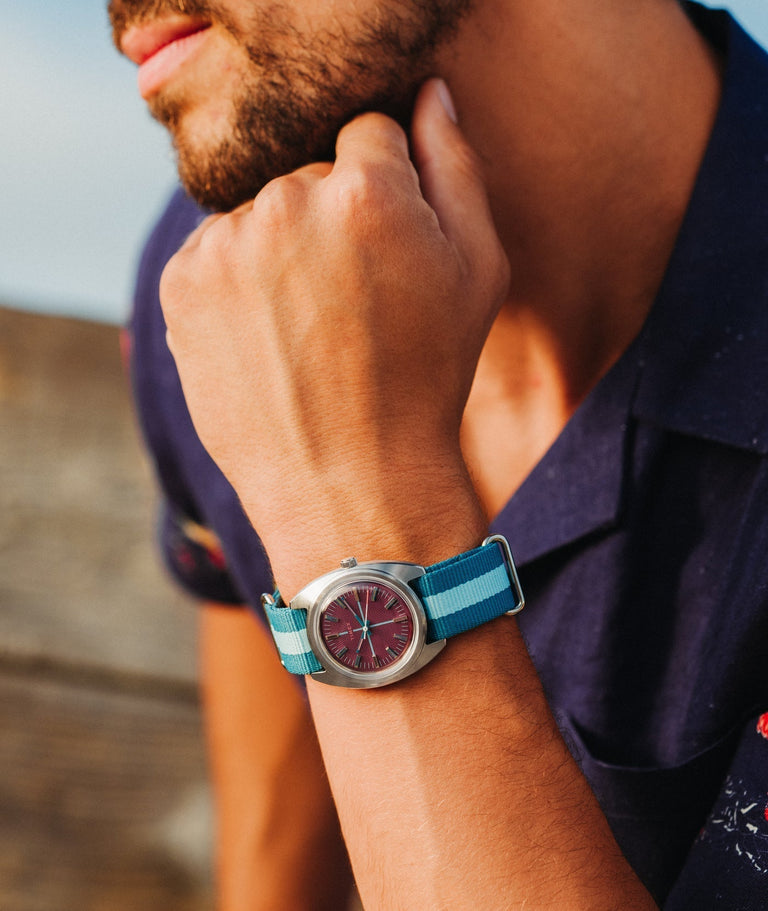 How to set the time on your watch