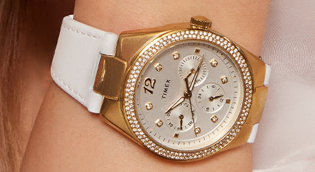 Kaia multifunction in white on a woman's wrist