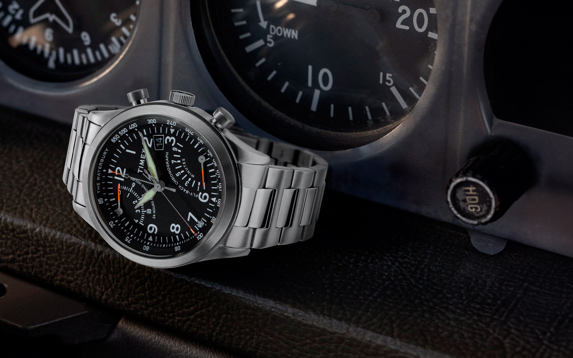 Waterbury Traditional Fly Back Chronograph Stainless Steel Watch in a Plain Speedometer