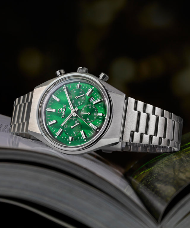 TW2W33600 Q Timex® Falcon Eye Chronograph 40mm Stainless Steel Bracelet Campaign Key Silhouettes (Beauty shots) Image