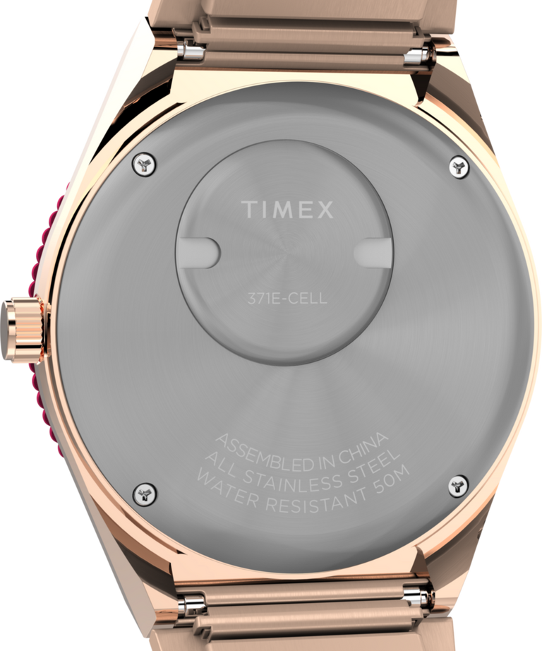 TW2W41000 Q Timex 36mm Stainless Steel Expansion Band Watch Caseback Image