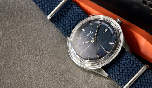 Montre Timex Homme Analogique - Boîtier 44mm Noir - Bracelet Cuir Marron - Étanche 30m