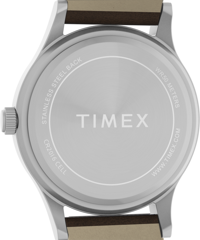 Imagen del fondo de la caja del reloj T40051 Expedition Metal Field de 39 mm con correa de piel