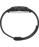 Imagen de perfil del reloj con brazalete de acero inoxidable Timex T80 de 34 mm TW2R79400