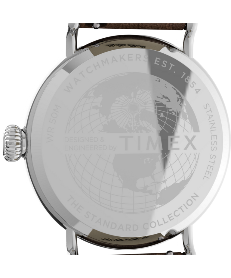 Imagen de la parte posterior de la caja de TW2U86200 Peanuts® x Timex Standard con Snoopy Autumn