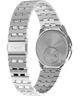 TW2V38000 Q Timex GMT, reloj de 38 mm con brazalete de acero inoxidable: imagen del fondo de la caja con accesorio