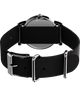 TW2V46800 Weekender 31mm Fabric Strap Bracelet Imagen del fondo de la caja con accesorio