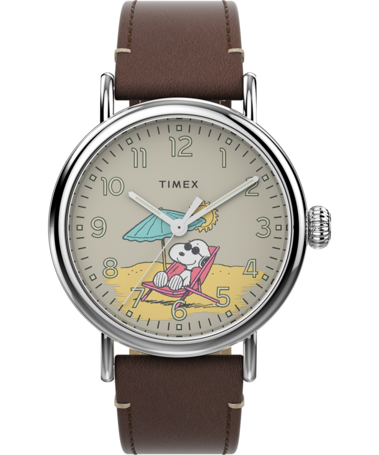 TW2V61200 Peanuts® x Timex Standard: reloj de 40 mm con correa de piel y Snoopy en la playa. Imagen principal