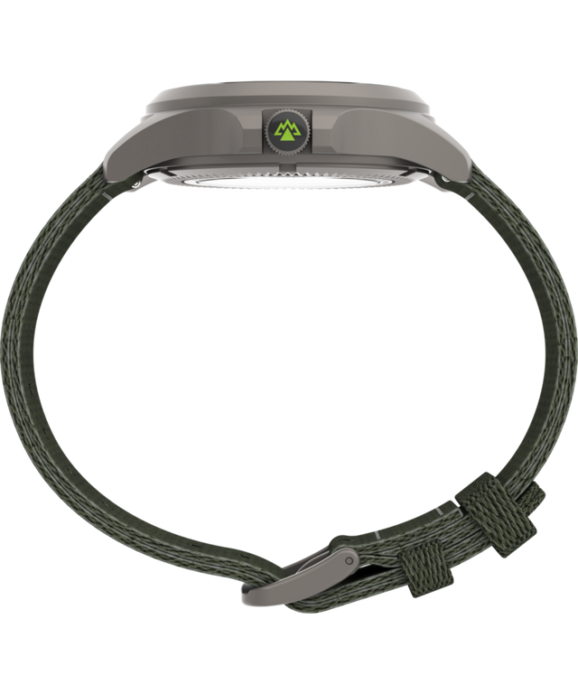 Imagen de perfil del reloj Expedition® Field Post Titanium Automatic de 41 mm con correa de tela reciclada TW2V95300