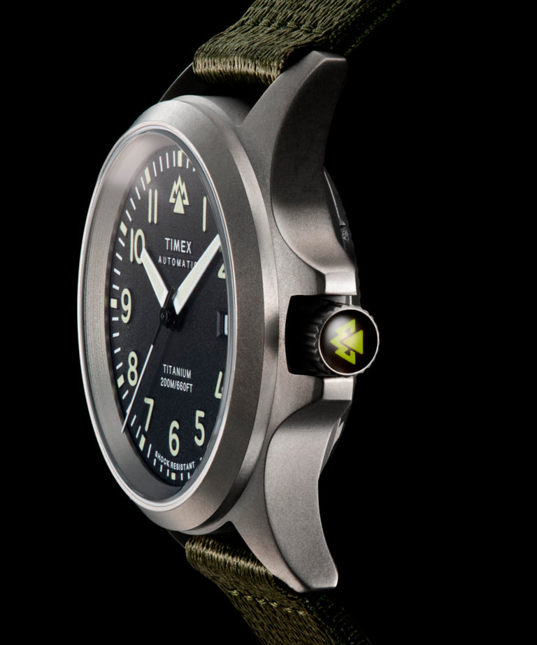 TW2V95300 Expedition® Field Post Titanium Automatic, 41 mm, correa de tejido reciclado: siluetas clave de la campaña (fotos de producto) Imagen