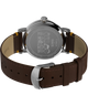 TW2W44300 Peanuts® x Timex Standard Thanksgiving, reloj de 40 mm con correa de piel: imagen del fondo de la caja con accesorio