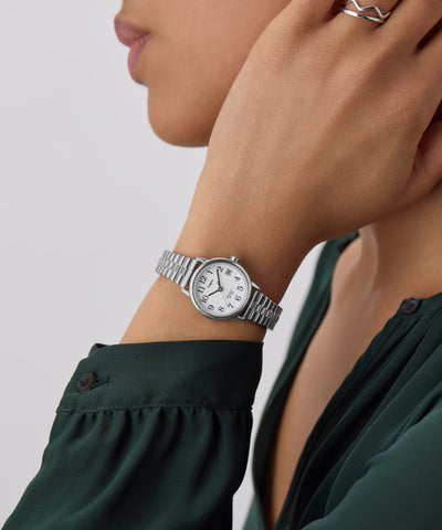 TW2W46600 Easy Reader 25mm Stainless Steel Expansion Band Watch Alt Wrist Shot 1 Image