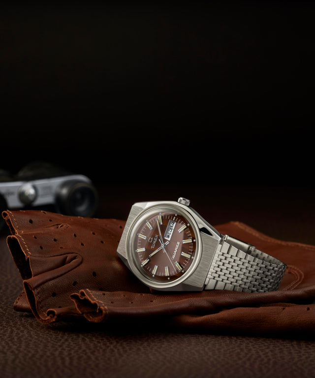 TW2W62400 Q Reloj Timex® Falcon Eye de 38 mm con brazalete de acero inoxidable  Imagen de las siluetas clave de la campaña (fotos de producto)
