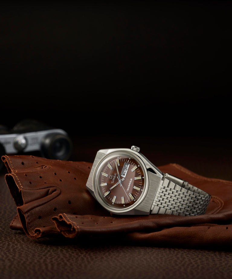 TW2W62400 Q Reloj Timex® Falcon Eye de 38 mm con brazalete de acero inoxidable  Imagen de las siluetas clave de la campaña (fotos de producto)