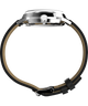 TW2W68800 Peanuts® x Timex Marlin® Automatic Saxophonist, reloj de 40 mm con correa de piel. Imagen de perfil