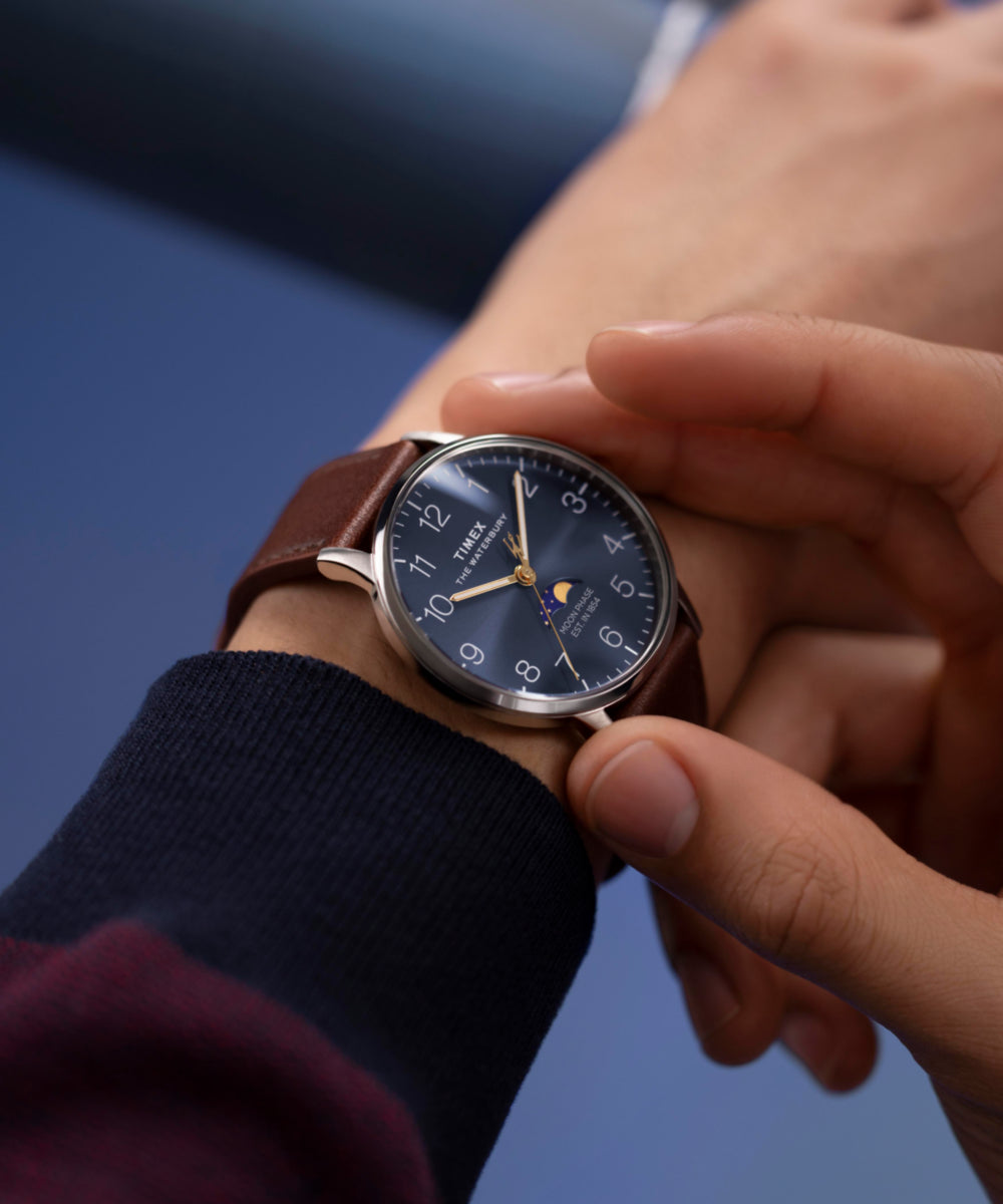 Timex Men's Waterbury Classic Day-Date 40mm TW2U88400VQ Quartz Watch, Black/Silver-Tone/White Waterbury Classic Moon Phase 40mm Leather Strap Watch - TW2W75600