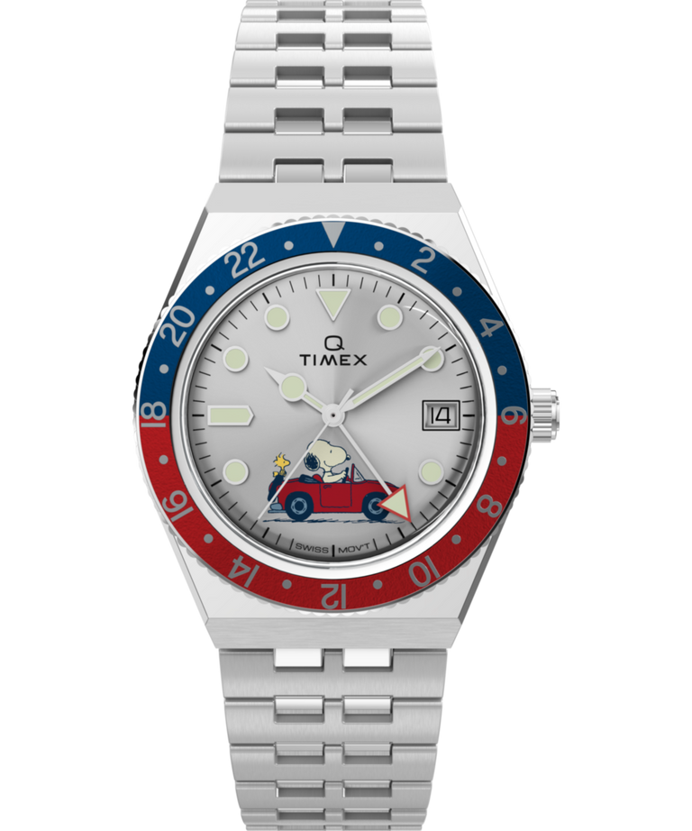 TW2W83300 Peanuts® x Q Timex® GMT, reloj de 38 mm con brazalete de acero inoxidable. Imagen principal