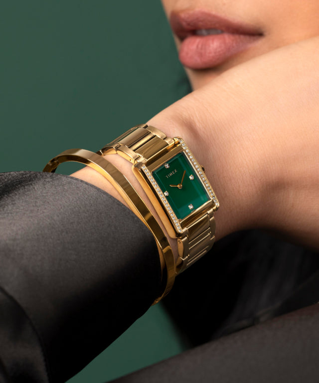 TW2W87500 Reloj Hailey de 24 mm con brazalete de acero inoxidable  Imagen principal de la muñeca