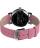 TW2W88900 Peanuts x Timex Standard Valentine's, reloj de 40 mm con correa de piel: imagen del fondo de la caja con accesorio