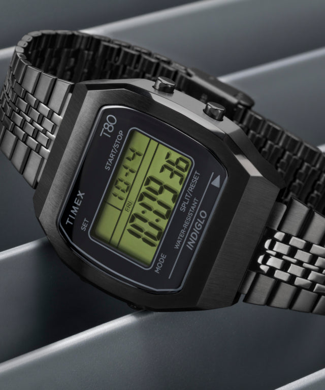 TW2W91600 Timex T80 Steel, reloj de 36 mm con brazalete de acero inoxidable. Imágenes de las siluetas clave de la campaña (fotos de producto)