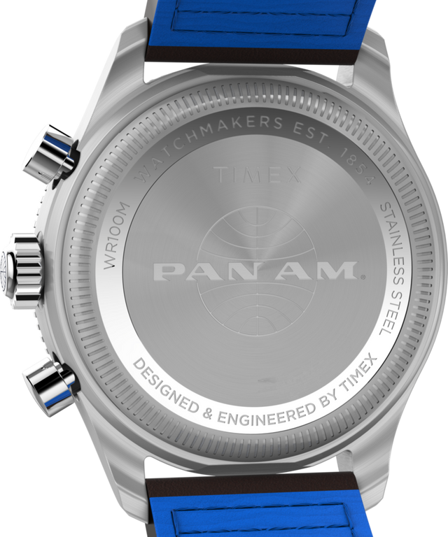 TW2W97200 Reloj Pan Am® x Timex con cronógrafo fly-back de 43 mm y correa de piel  Imagen del fondo de la caja
