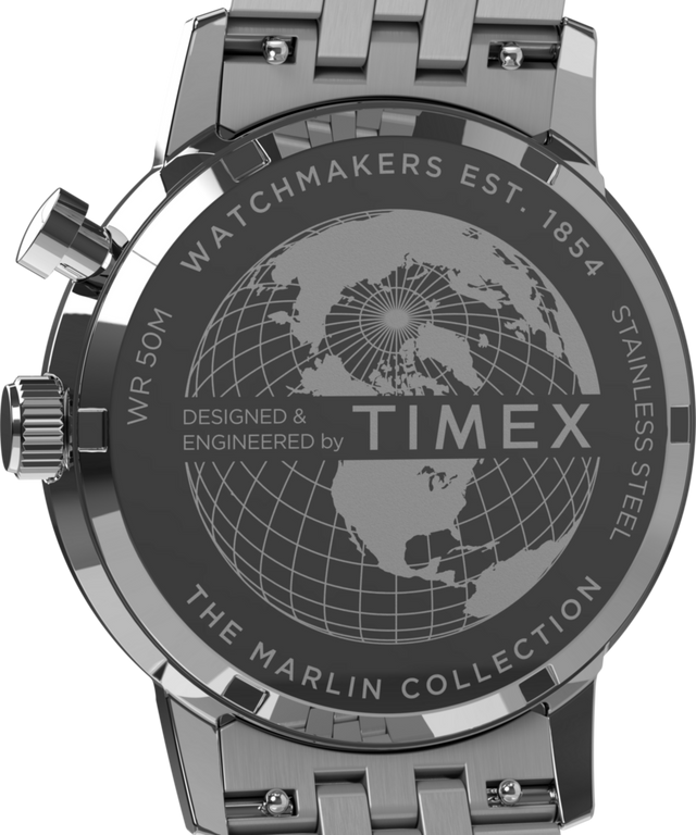 TW2Y09900 Marlin® con indicación de fases lunares y funciones múltiples, reloj de 40 mm con brazalete de acero inoxidable. Imagen del fondo de la caja.