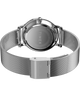 TW2Y10200: Imagen del fondo de la caja del reloj Transcend con brazalete de acero inoxidable de 34 mm y accesorio