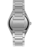 TW2Y12100 Q Timex® Continental GMT, reloj de 39 mm con brazalete de acero inoxidable. Imagen de la correa del reloj