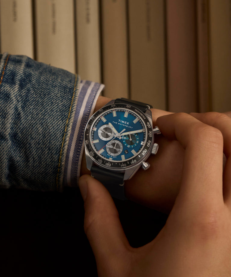 Imagen alternativa 1 en la muñeca del reloj Waterbury Traditional Chronograph de 41 mm con correa de piel TW2Y18600