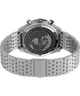 TW2Y18700 Reloj Waterbury Traditional Chronograph de 41 mm con brazalete de acero inoxidable. Imagen del fondo de la caja con accesorio.