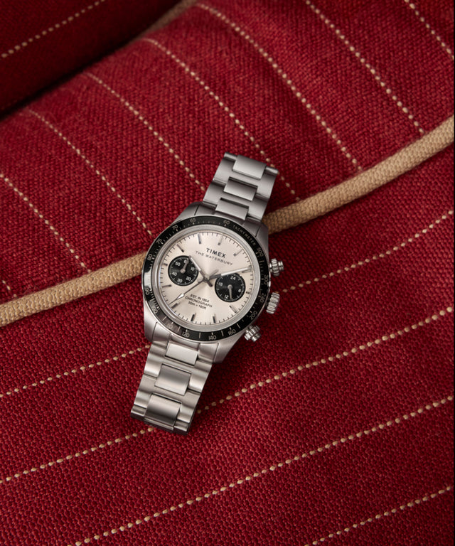 TW2Y19200 Reloj Waterbury Heritage Chronograph de 39 mm con brazalete de acero inoxidable   Imagen de los modelos clave de la campaña (fotos de producto)