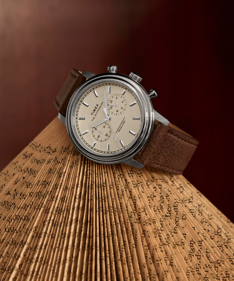 TW2Y23500 Reloj Waterbury Metropolitan Chronograph de 41 mm con correa de piel  Imagen de los modelos clave de la campaña (fotos de producto)