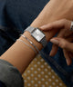 Imagen principal en muñeca del reloj de pulsera de acero inoxidable Transcend de 22 mm TW2Y26300