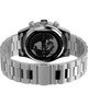 TW2Y29800 Reloj Waterbury Traditional Fly Back Chronograph de 43 mm con brazalete de acero inoxidable. Imagen del fondo de la caja con accesorio.