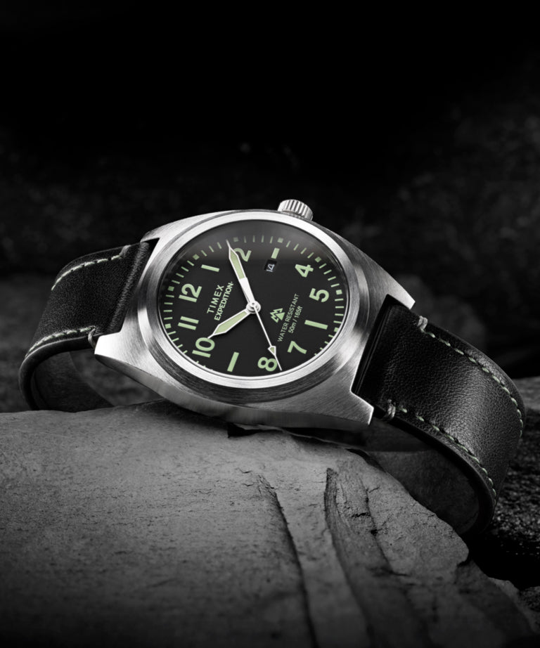 TW2Y30700 Reloj Expedition® Capstone con correa de piel ecológica de 39 mm  Imágenes de los modelos clave de la campaña (fotos de producto)