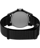 TW2Y32000 Reloj Timex Acadia National Park de 40 mm con correa de tela. Imagen del fondo de la caja con accesorio.