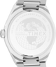 TW2Y35200 Q Timex® Continental Día y fecha, reloj de 39 mm con brazalete de acero inoxidable. Imagen del fondo de la caja