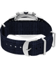 TW2Y40800 Reloj Waterbury con cronógrafo tradicional «fly-back» de 43 mm y correa de tela. Imagen del fondo de la caja con accesorio.