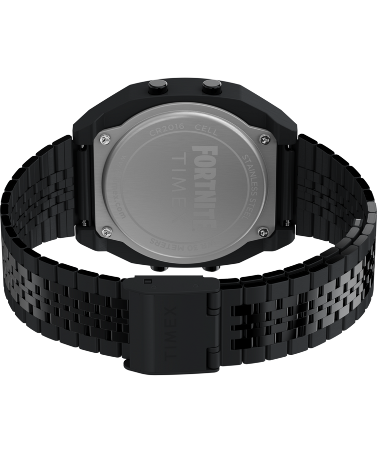 TW2Y46000 Timex x Fortnite T80, reloj de 36 mm con brazalete de acero inoxidable. Imagen del fondo de la caja con accesorio.