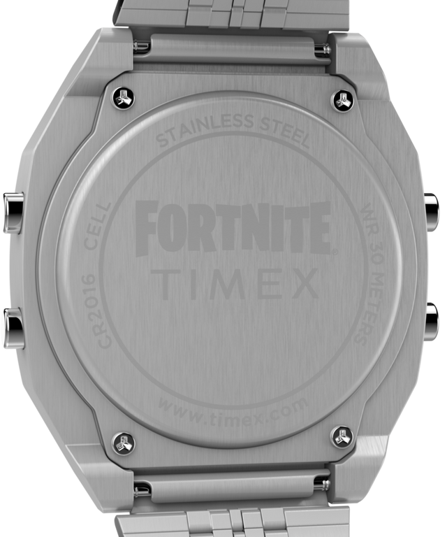 TW2Y46100 Timex x Fortnite T80, reloj de 36 mm con brazalete de acero inoxidable. Imagen del fondo de la caja.