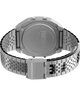 TW2Y46100 Timex x Fortnite T80, reloj de 36 mm con brazalete de acero inoxidable. Imagen del fondo de la caja con accesorio.