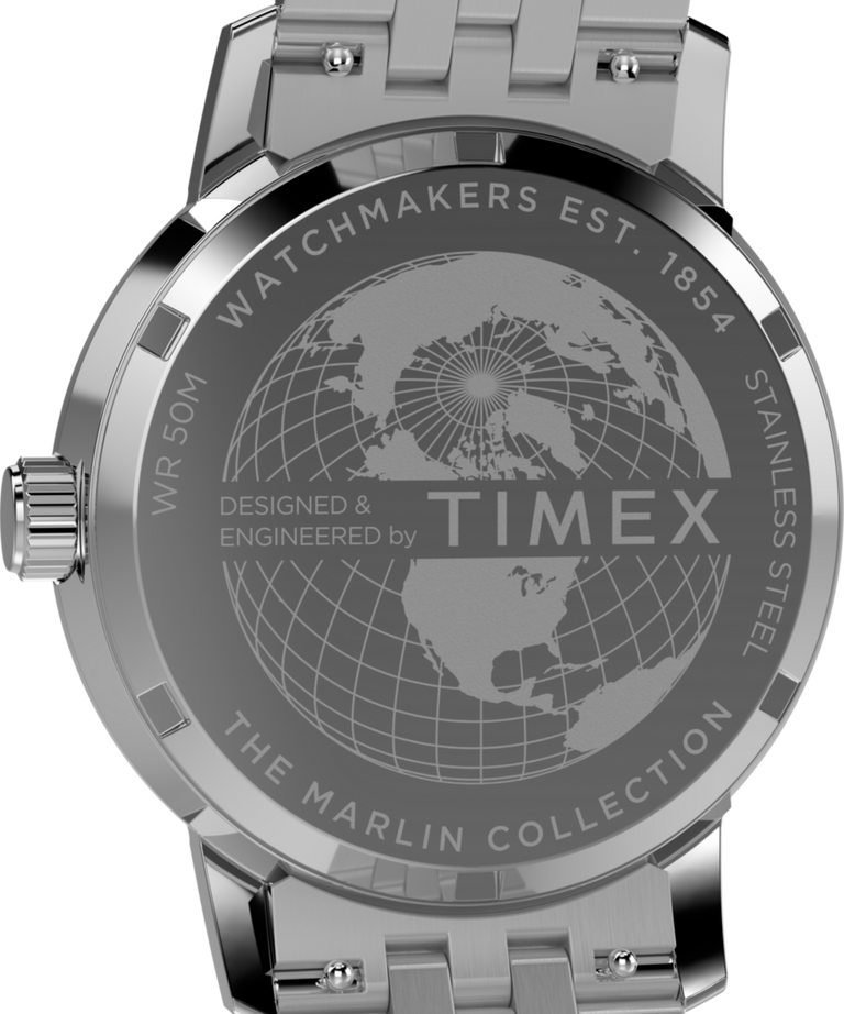 TW2Y47600 Marlin® Quartz GMT, reloj de 40 mm con brazalete de acero inoxidable. Imagen del fondo de la caja.