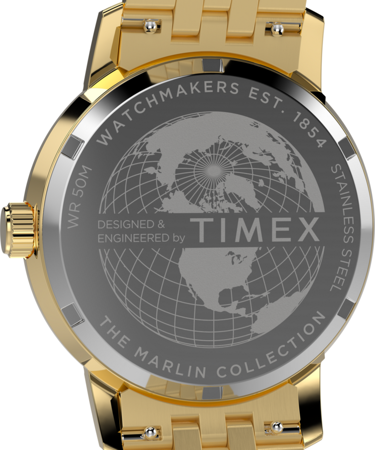 TW2Y47700 Marlin® Quartz GMT, reloj de 40 mm con brazalete de acero inoxidable. Imagen del fondo de la caja.