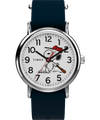 TW2Y51400 Imagen principal de Peanuts® x Timex Weekender Baseball de 38 mm con correa de tela
