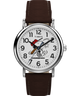 TW2Y51500 Reloj Peanuts® x Timex Weekender Baseball de 38 mm con correa de piel  Imagen principal