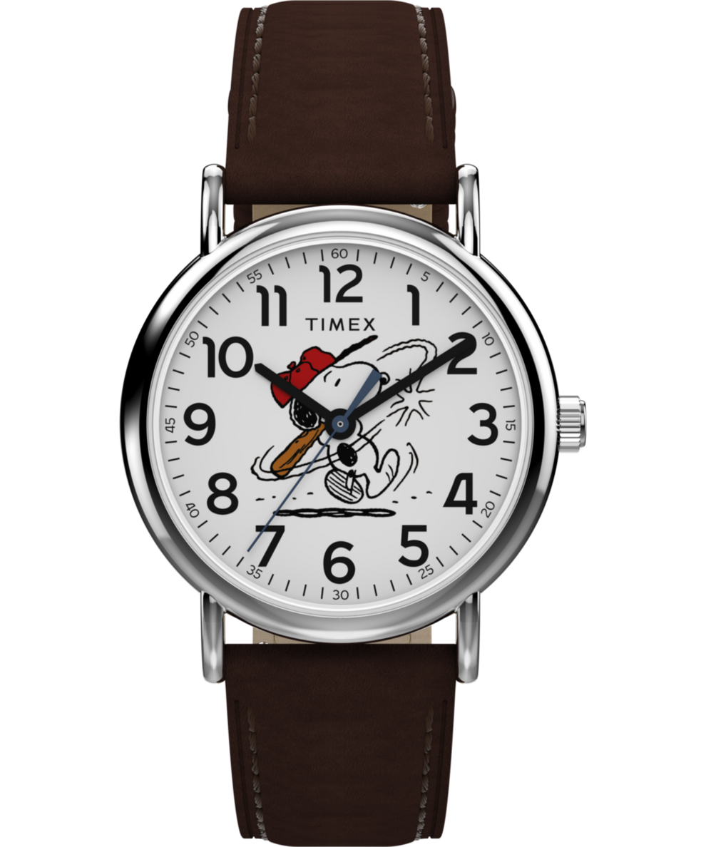 TW2Y51500 Reloj Peanuts® x Timex Weekender Baseball de 38 mm con correa de piel  Imagen principal