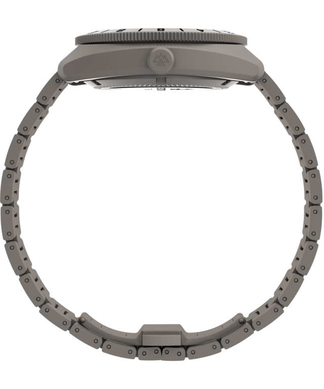 Imagen de perfil del reloj Expedition® Pioneer Titanium Automatic GMT de 41 mm con brazalete de titanio TW2Y63500