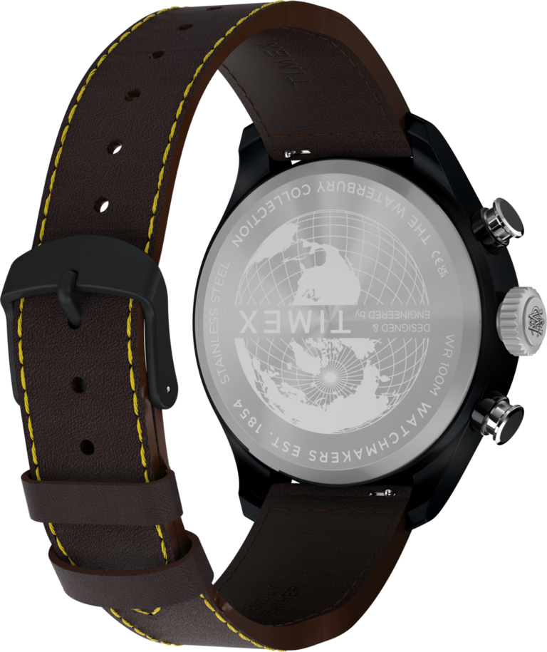 TW2Y70100 Reloj Waterbury Ace con cronógrafo «fly-back» de 43 mm y correa de piel. Imagen del fondo de la caja con accesorio.