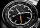 TW2Y72300 Timex Atelier GMT24 M1a 40 mm, fabricación suiza, automático, brazalete de acero inoxidable. Imagen del embalaje original.