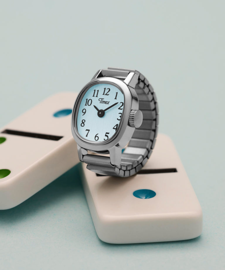 TW2Y77200 Cavatina® Mini 16mm Stainless Steel Expansion Band Ring Watch Campaign Key Silhouettes (Beauty shots) Image